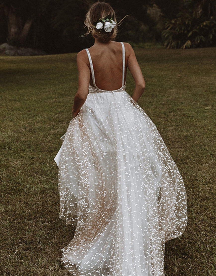 Luolandi Charming Plus Size Beach Wedding Dress V-neck Sleeveless Open Back Beautiful Bridal Gown