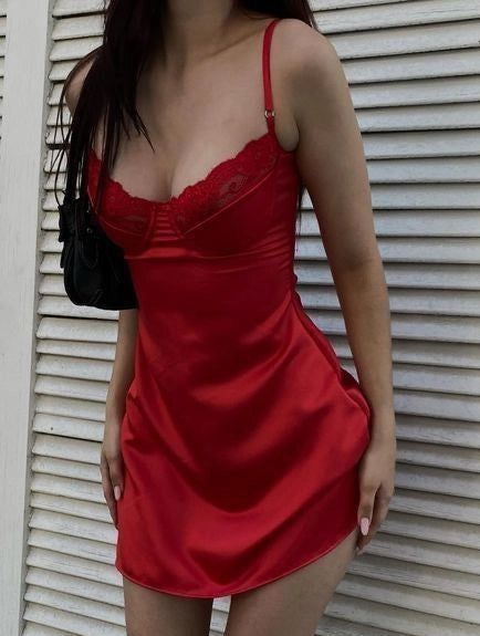 Luolandi Charming Spaghetti Straps Sweetheart Sleeveless Lace Trim Satin Short Homecoming Dress for Women
