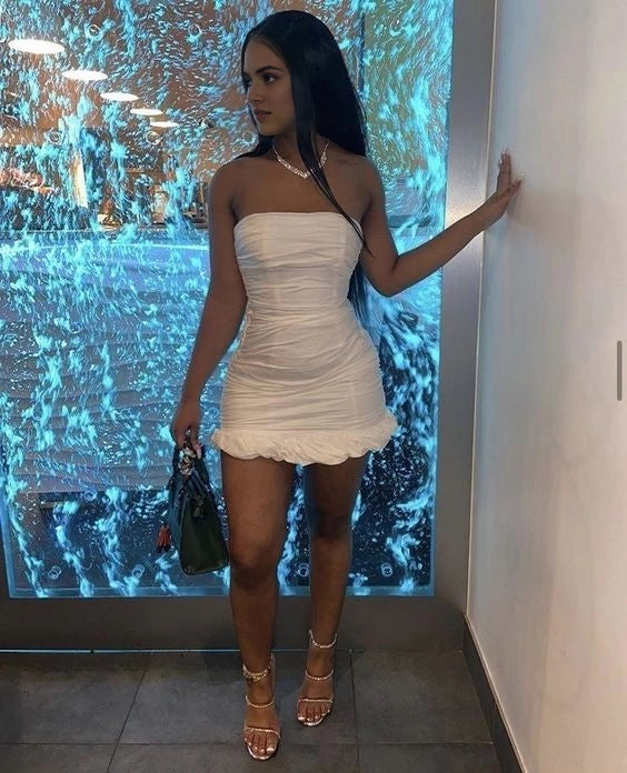 Luolandi Charming Strapless Sheath Sleeveless Short Homecoming Dress Cute Mini Graduation Party Dress
