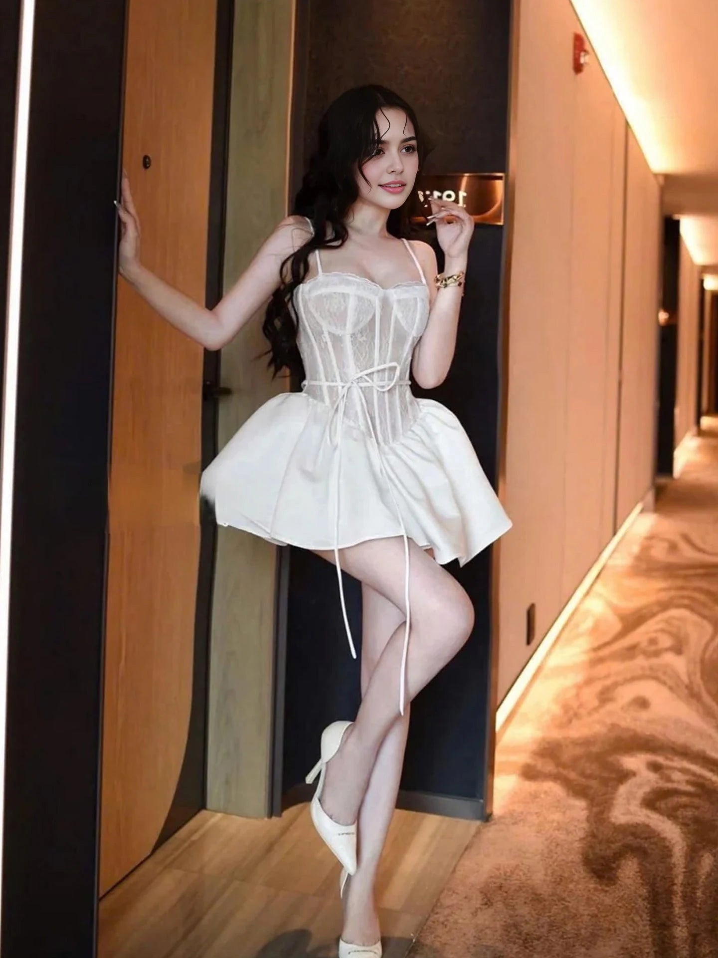 Luolandi Chic A-Line Sweetheart Spaghetti Straps Sleeveless Lace Short Party Homecoming Dress