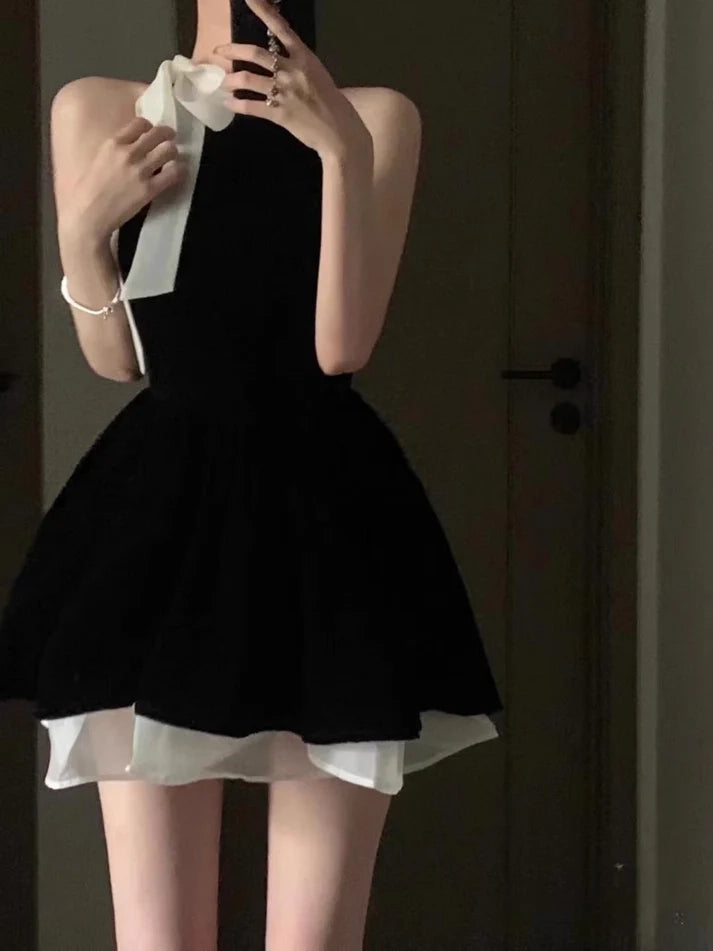 Luolandi Chic Black A Line Sleeveless Short Homecoming Dress Elegant Graduation Party Dress