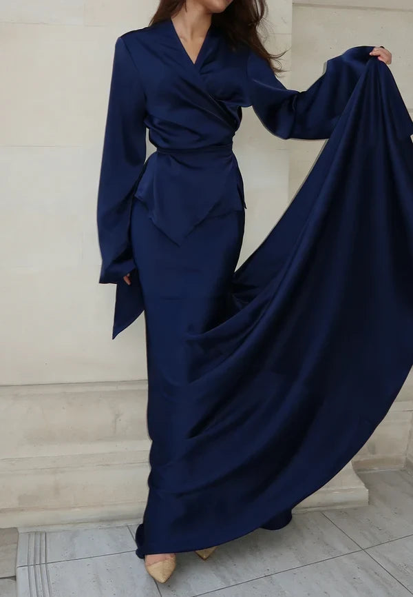Chic Mermaid V-Neck Long Sleeve Draped Satin Formal Evening Dress