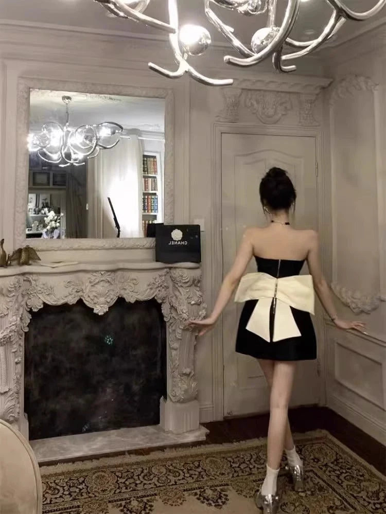 Luolandi Chic Sheath Strapless Cut-out Sleeveless Back Bow Short Party Homecoming Dress