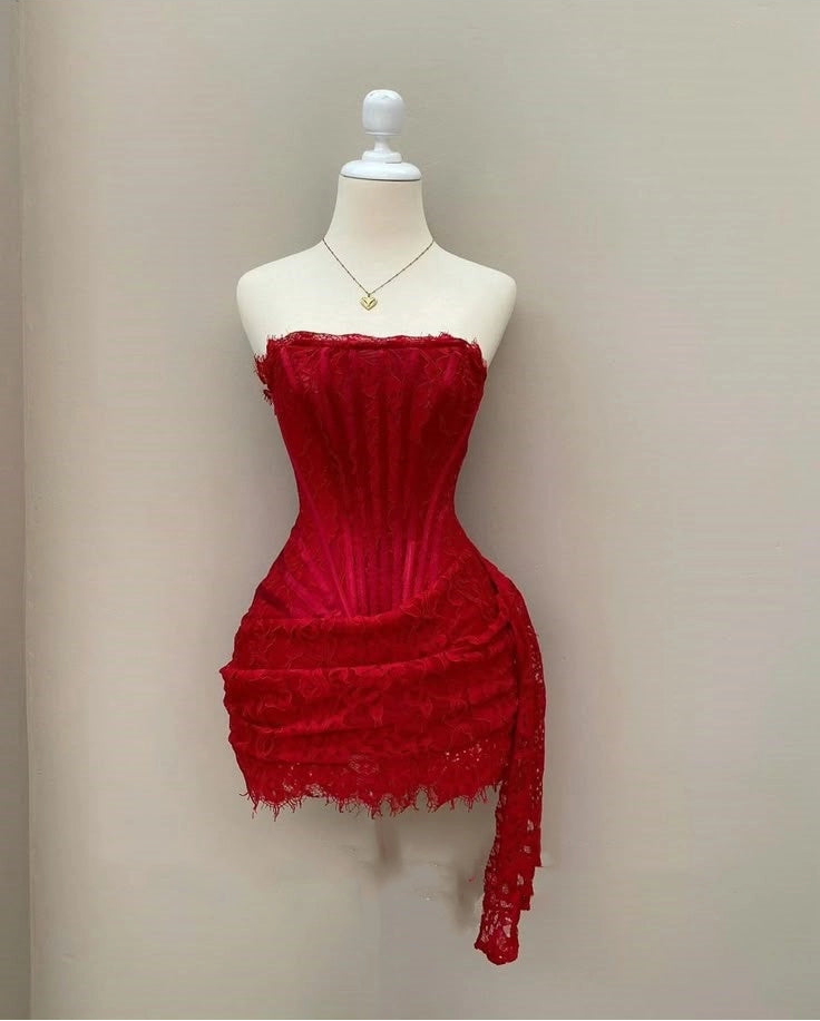Luolandi Chic Sheath Strapless Sleeveless Corset Back Lace Short Party Homecoming Dress