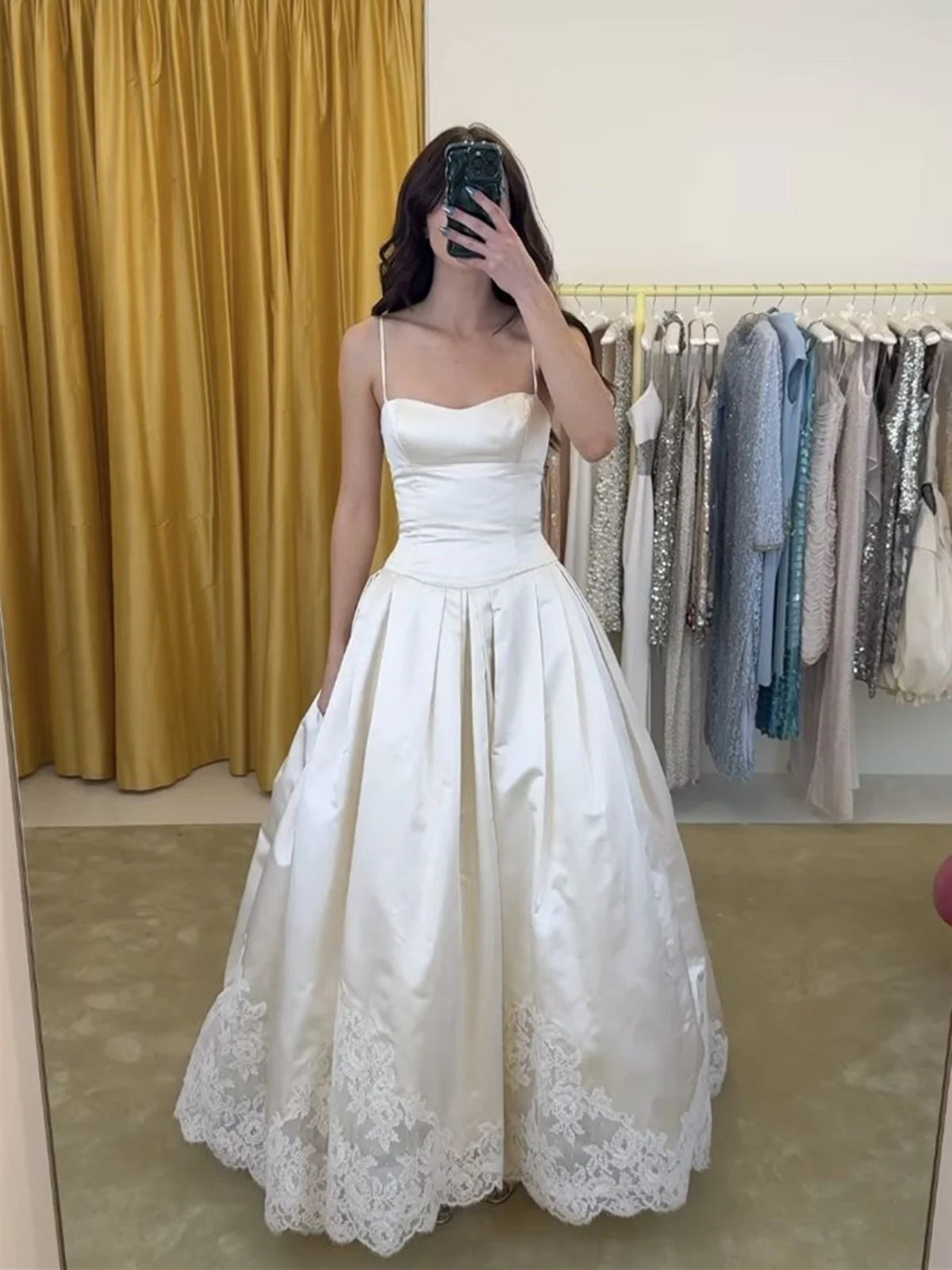 Luolandi Chic Spaghetti Straps A Line Satin Sleeveless Wedding Dress Elegant Long Formal Dress with Lace Applique