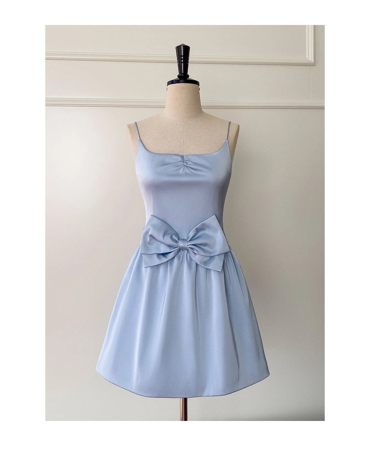 Luolandi Cute A line Spaghetti Straps Blue Sleeveless Bow Detail Short Homecoming Dress
