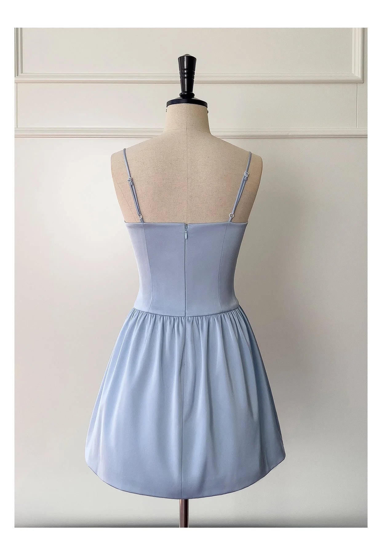 Luolandi Cute A line Spaghetti Straps Blue Sleeveless Bow Detail Short Homecoming Dress