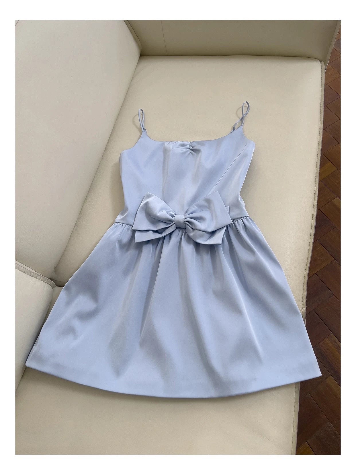 Luolandi Cute A line Spaghetti Straps Blue Sleeveless Bow Detail Short Homecoming Dress
