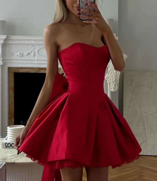 Luolandi Cute Strapless A Line Short Party Homecoming Dress Lovely Back To School Dress