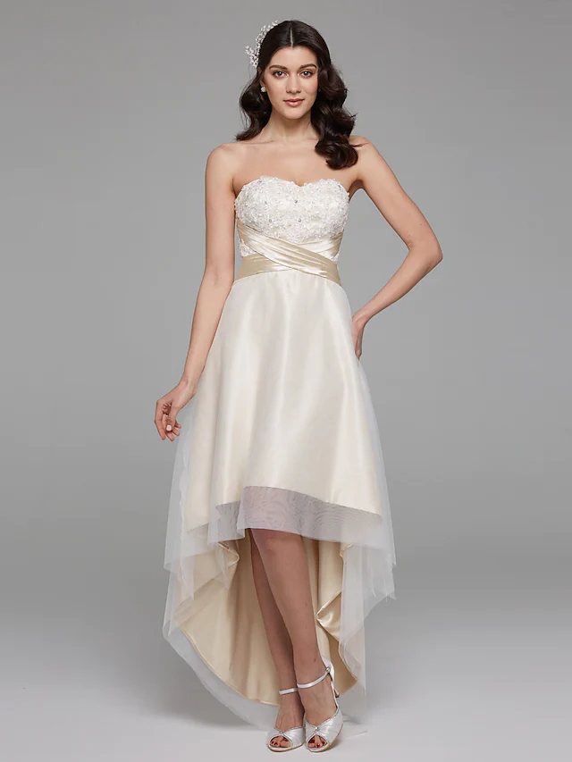 Luolandi A-Line Wedding Dresses Sweetheart Neckline Strapless Simple Plus Size with Appliques