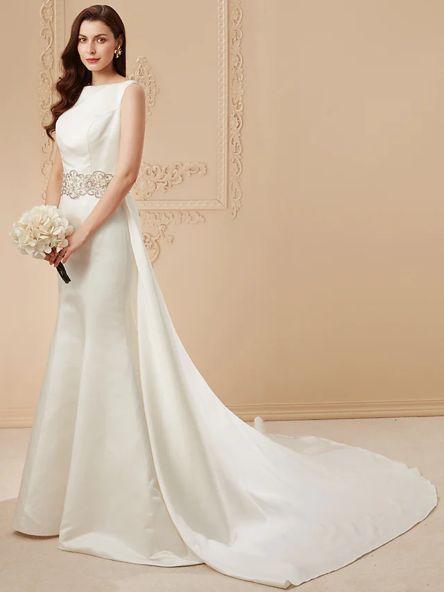 Luolandi Long Wedding Dresses Bateau Neck Cathedral Train Satin Regular Straps Vintage Inspired