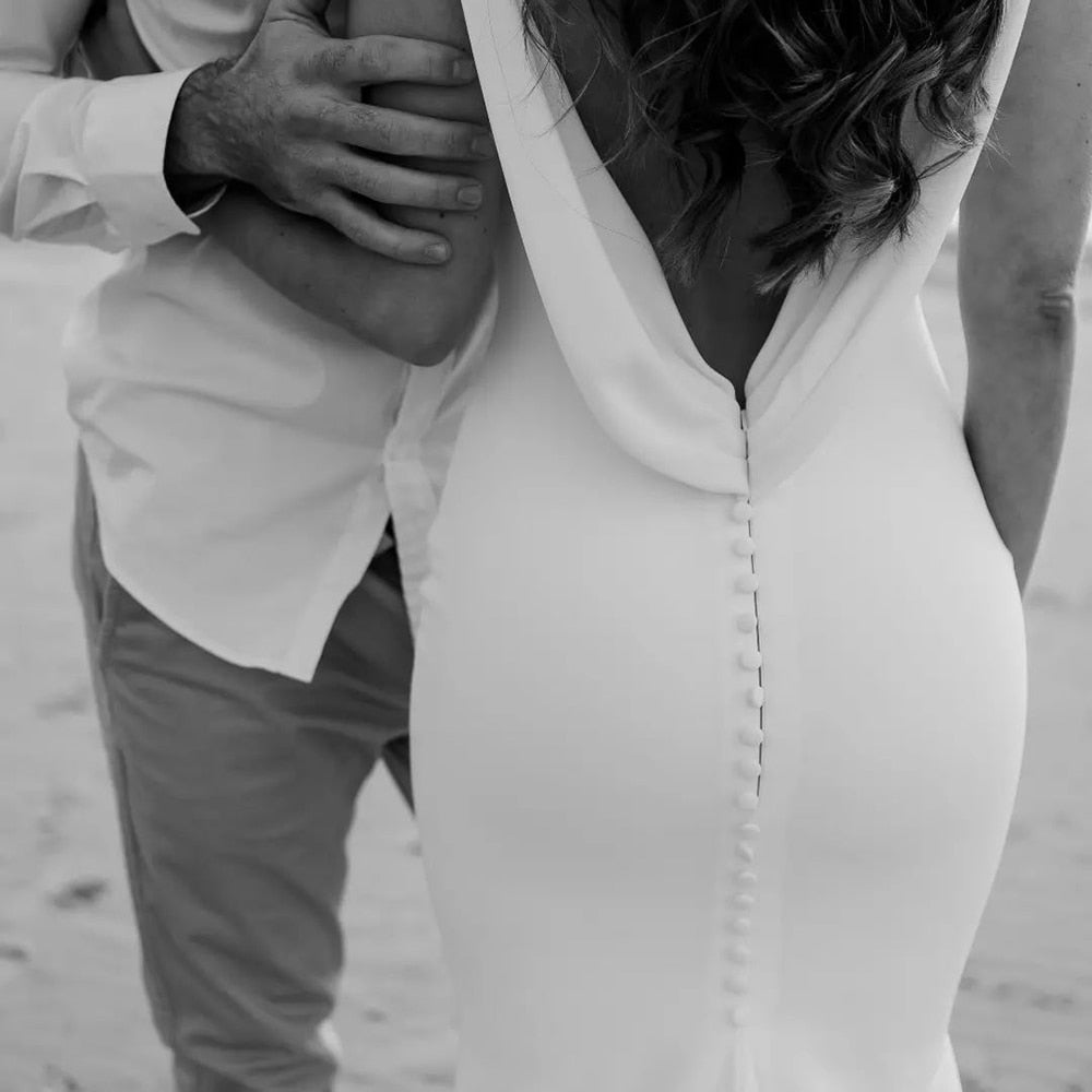 Luolandi Plus Size Detachable Drape Back V-neck Trumpet Satin Wedding Dresses Sexy