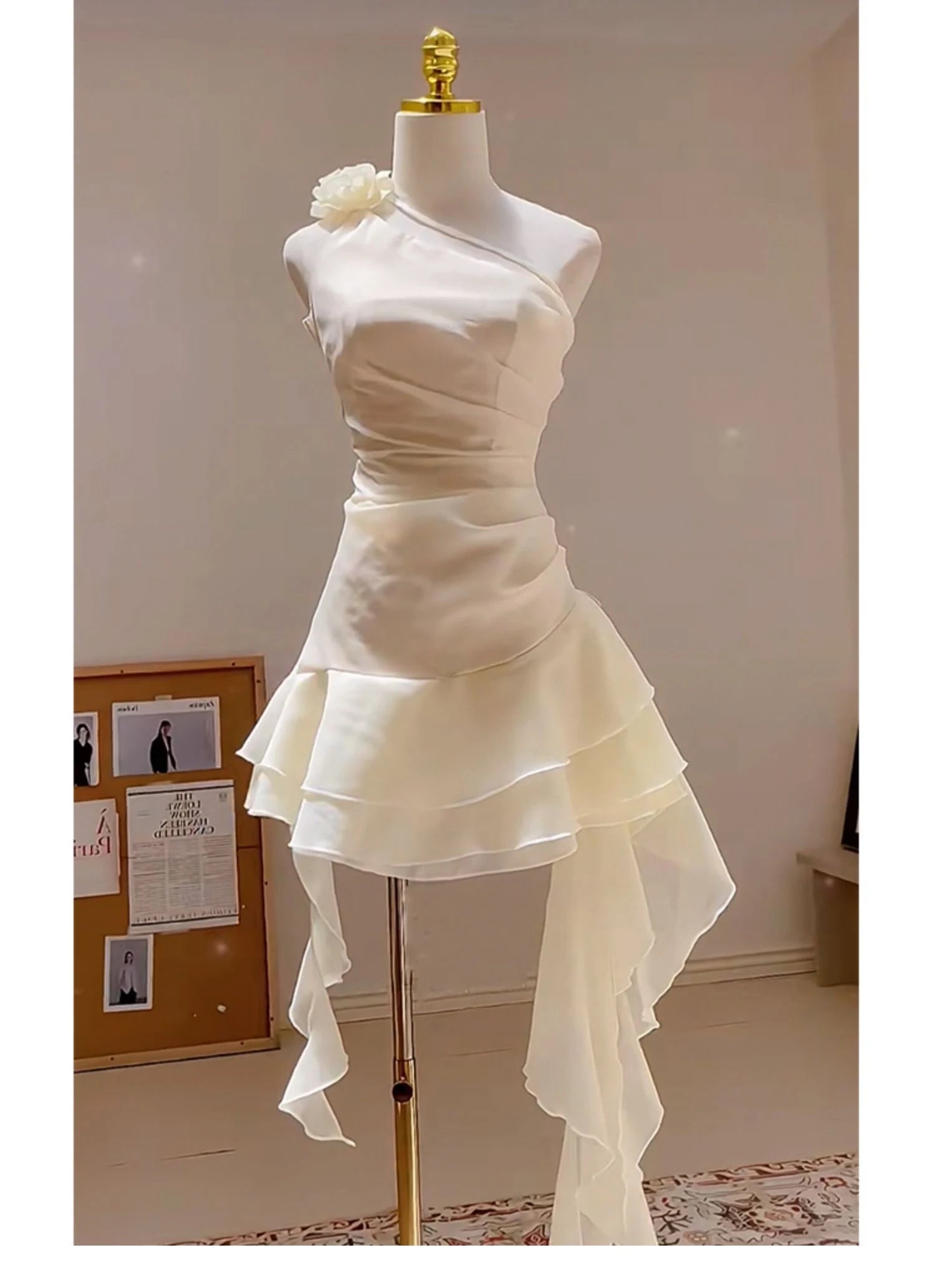 Luolandi Elegant A-Line One Shoulder Sleeveless Ruffled Short Homecoming Dress with Floral Embellishment
