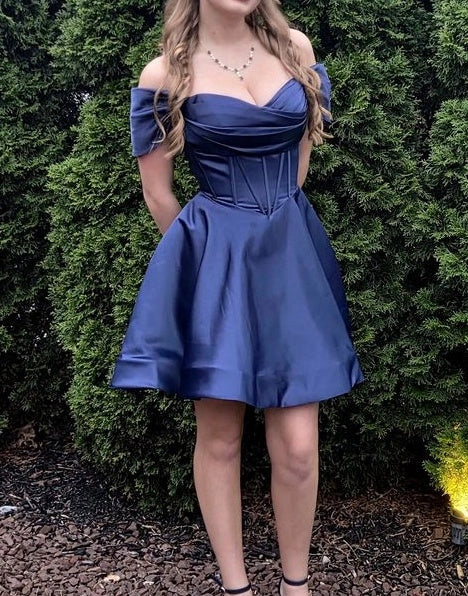 Luolandi Elegant A-Line Sweetheart Off-Shoulder Blue Satin Short Homecoming Dress Classy Graduation Party Dress