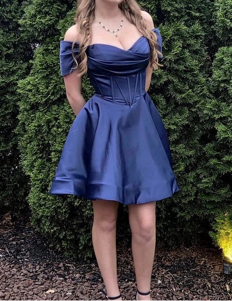 Luolandi Elegant A-Line Sweetheart Off-Shoulder Blue Satin Short Homecoming Dress Classy Graduation Party Dress