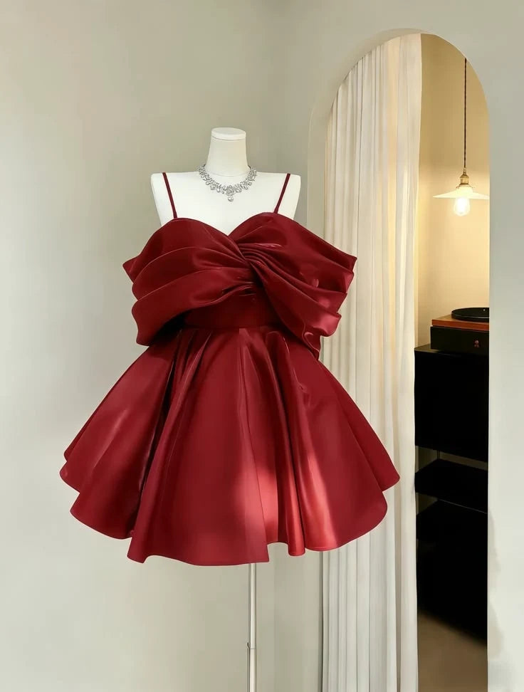Luolandi Elegant A-Line Sweetheart Spaghetti straps Sleeveless Ruffled Short Party Homecoming Dress