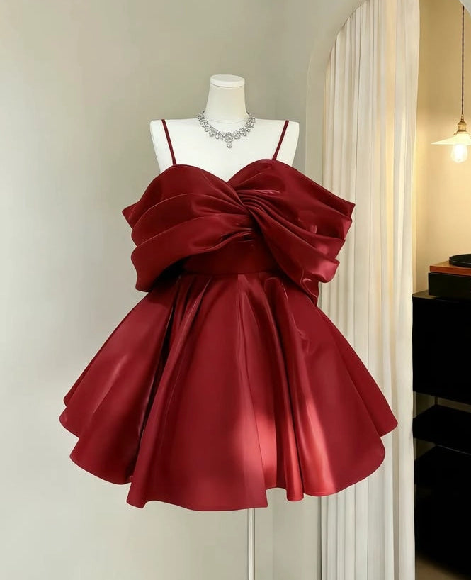 Luolandi Elegant A-Line Sweetheart Spaghetti straps Sleeveless Ruffled Short Party Homecoming Dress