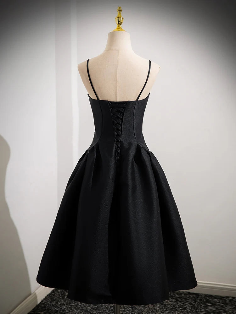 Luolandi Elegant A-line Black Spaghetti Straps Sleeveless Homecoming Dress Cute Formal Prom Dress