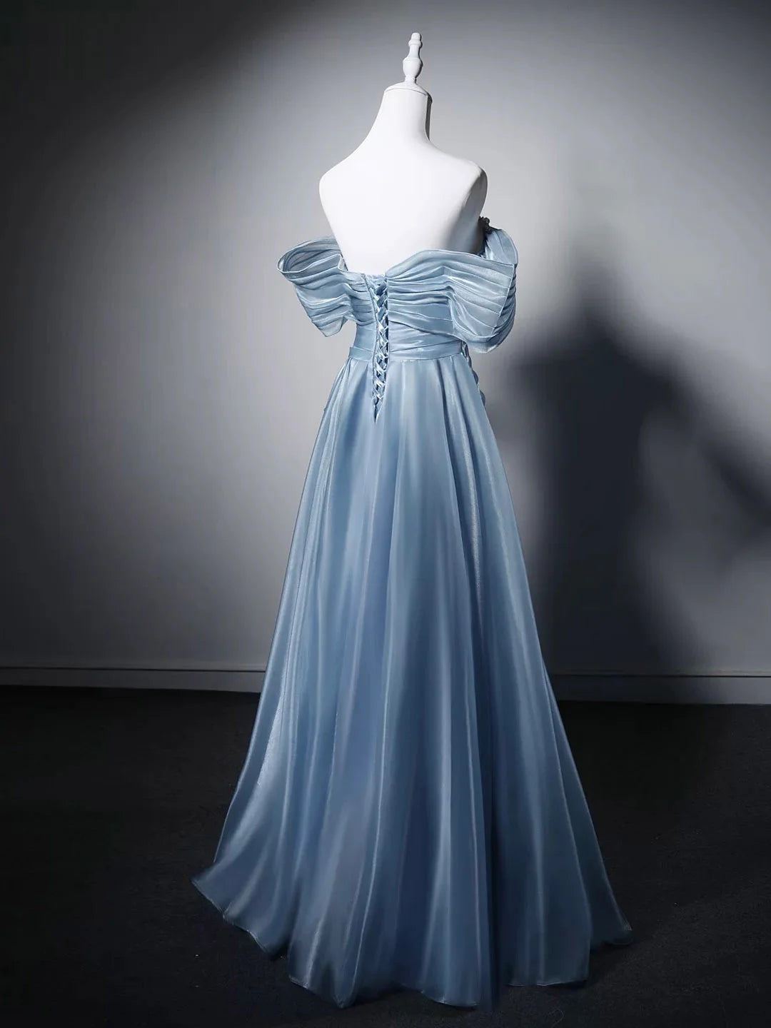 Luolandi Elegant A-line Blue Sweetheart Off Shoulder Lace Up Back Long Formal Prom Dress Charming Evening Party Dress with Beads