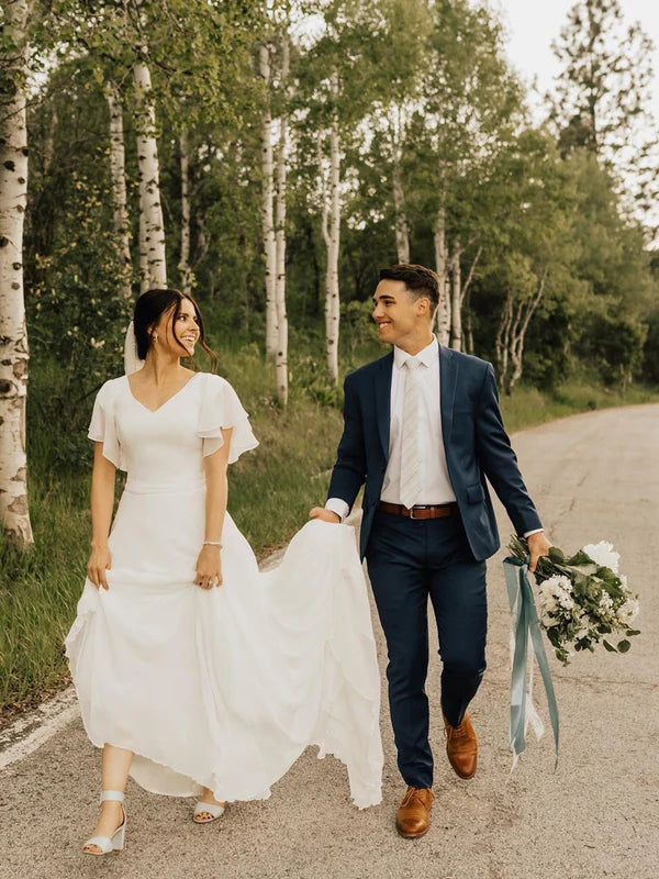 Luolandi Elegant A-line V-neck Sweep Train Bridal Gown with sleeves Simple Wedding Dresses Solid Color