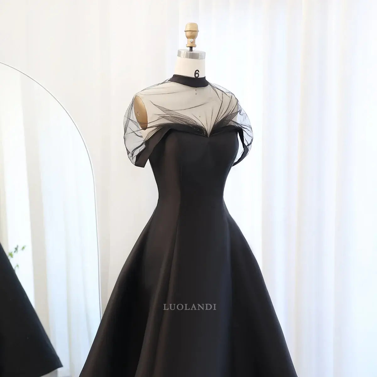 Luolandi Elegant A Line Formal Prom Dress Simple Evening Party Gown Black Charming Wedding Guest Dress
