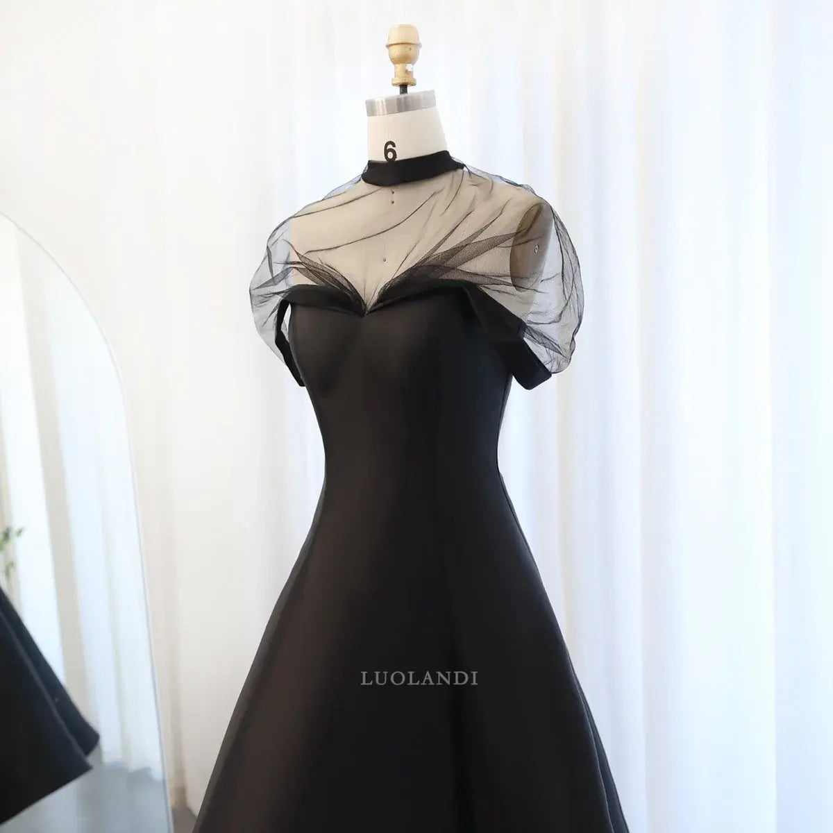 Luolandi Elegant A Line Formal Prom Dress Simple Evening Party Gown Black Charming Wedding Guest Dress