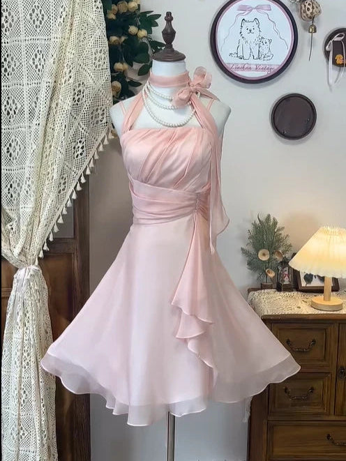Luolandi Elegant A Line Halter Sleeveless Cocktail Homecoming Dress Sweet Party Prom Dress