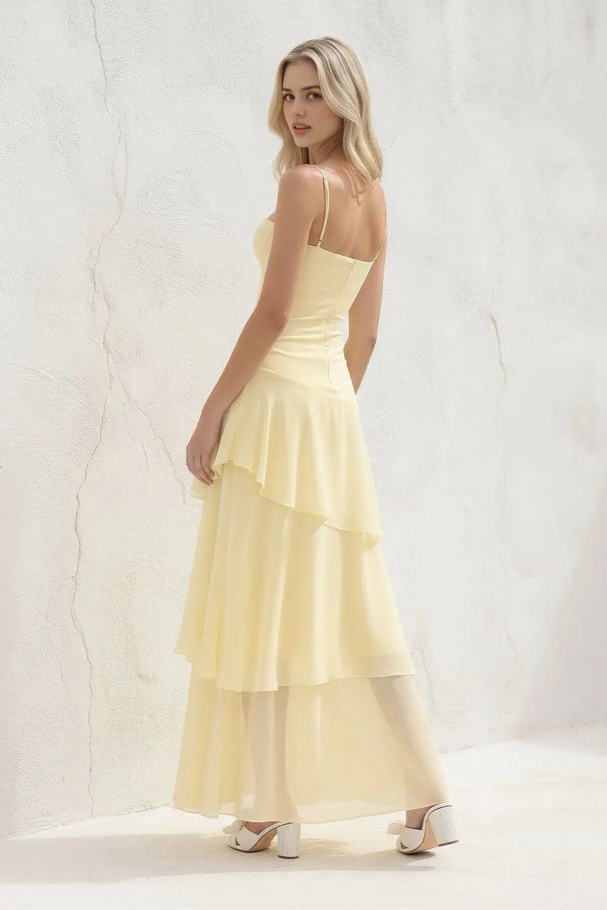 Luolandi Elegant A Line Spaghetti Straps Layered Yellow Chiffon Long Formal Prom Dresses Cute Sleeveless Graduation Dress Lovely Party Evening Gowns