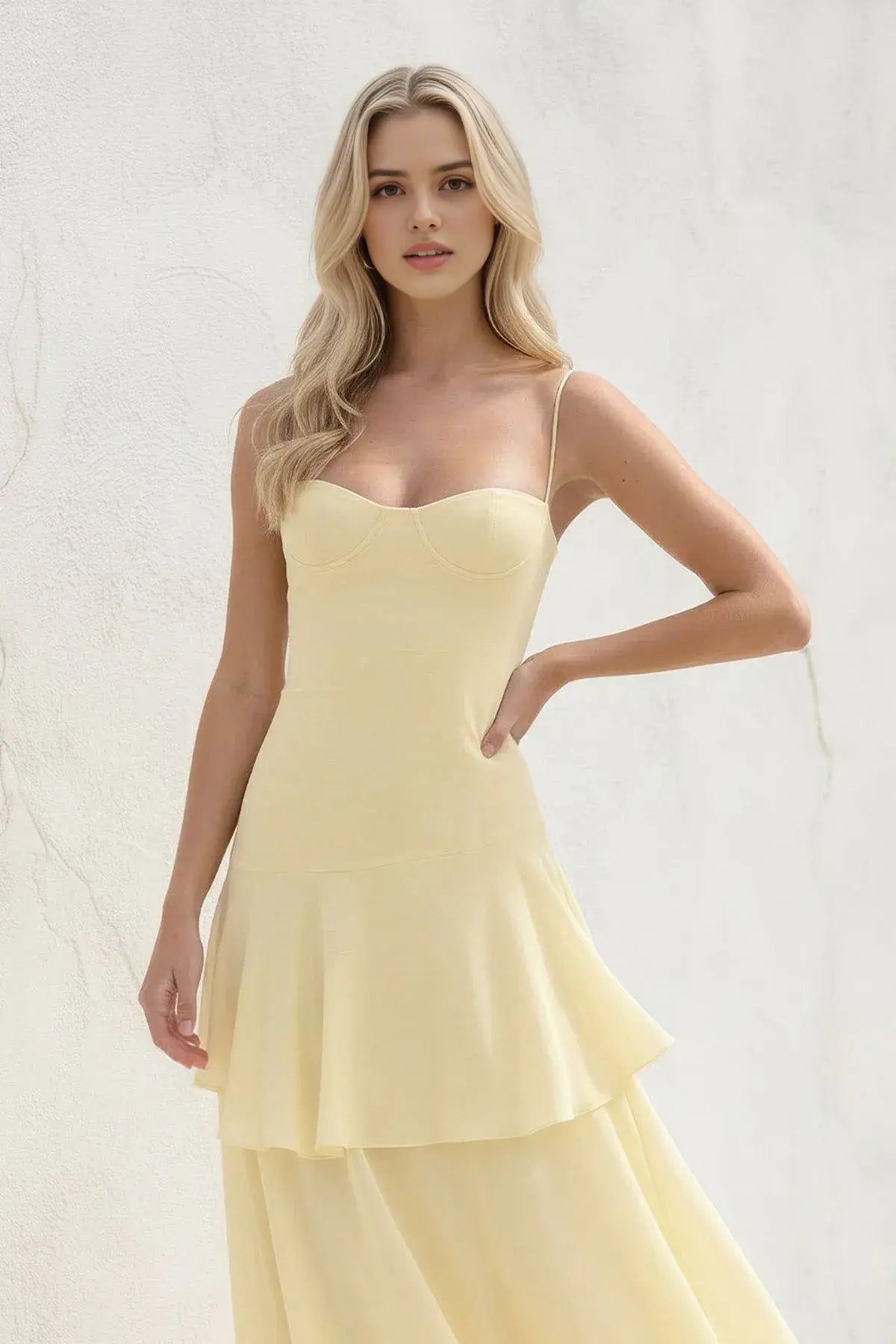 Luolandi Elegant A Line Spaghetti Straps Layered Yellow Chiffon Long Formal Prom Dresses Cute Sleeveless Graduation Dress Lovely Party Evening Gowns