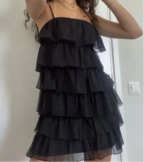 Luolandi Elegant Black A Line Chiffon Sleeveless Layered Homecoming Dresses Cute Graduation Party Dress