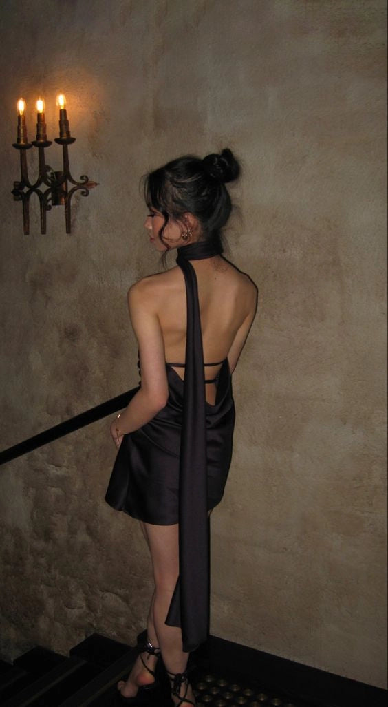 Luolandi Elegant Black Sheath Halter Sleeveless Backless Satin Short Homecoming Dress Simple Summer Graduation Party Dress