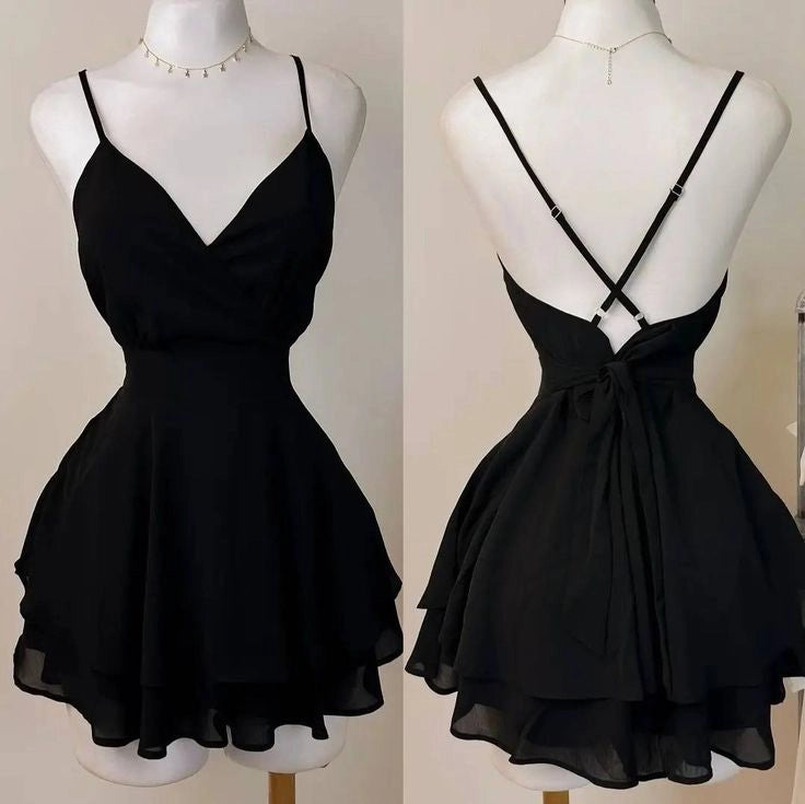 Luolandi Vintage Black V-neck A Line Spaghetti Straps Sleeveless Short Homecoming Dresses Simple Graduation Party Dress