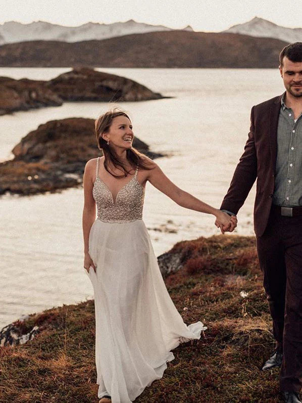 Luolandi Elegant Chiffon Spaghetti Straps Neckline Backless A-line Wedding Dresses With Beaded Charming