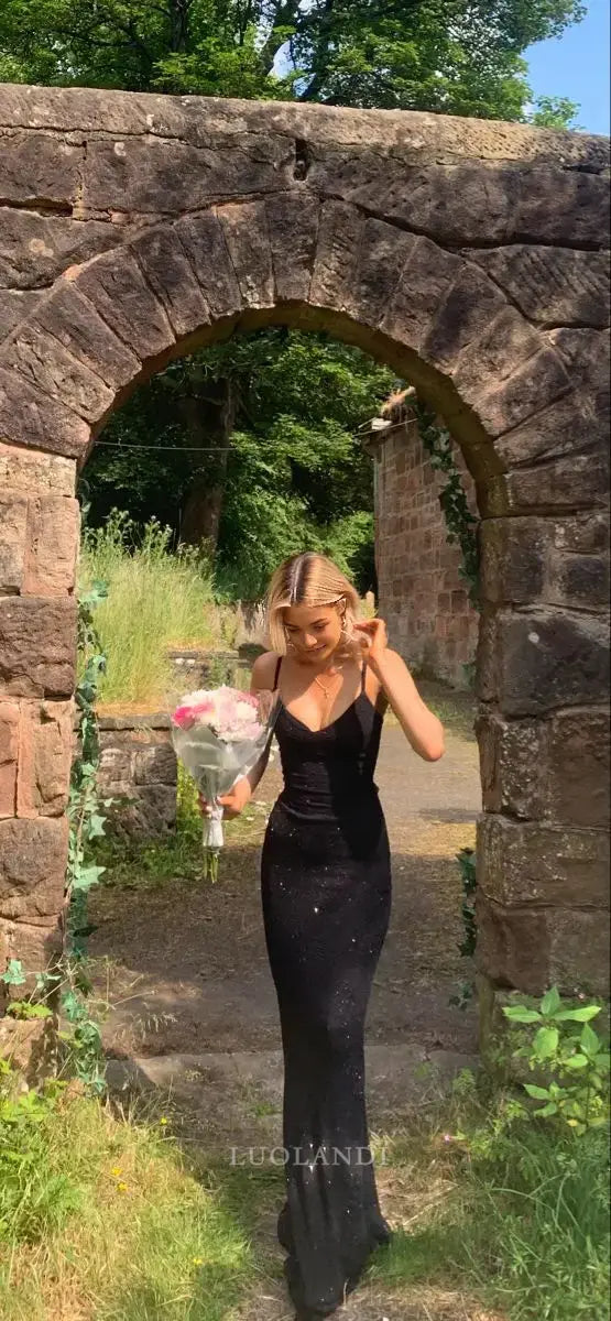 Luolandi Elegant Mermaid V-neck Sleeveless Party Evening Gown Black Long Formal Prom Dress Sexy Graduation Dress