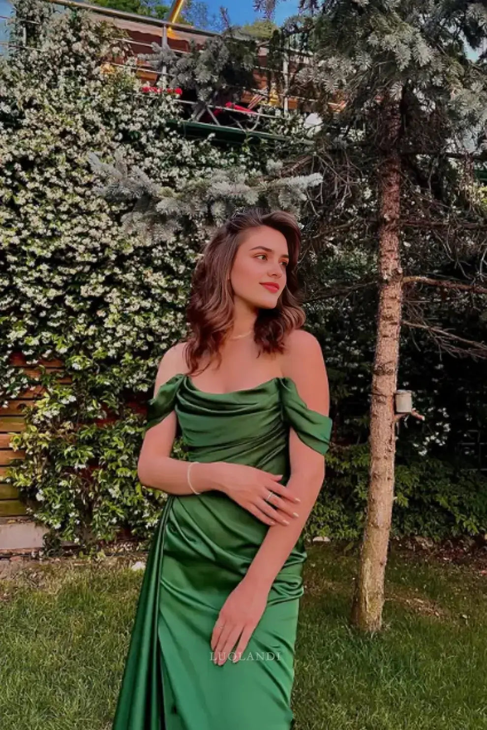 Luolandi Elegant Off the Shoulder Green Satin Party Evening Gown With Slit Long Formal Prom Dress Fashion Graduation Dress