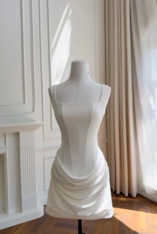 Luolandi Elegant Sheath Square Neck Sleeveless Draped Satin Short Party Homecoming Dress