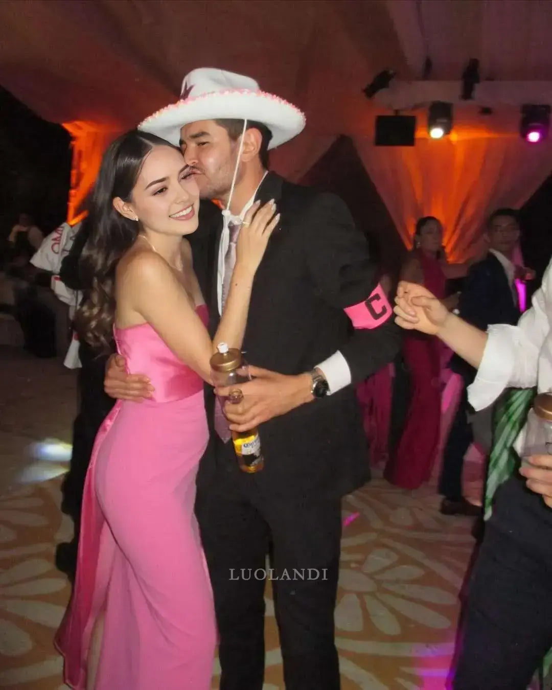 Luolandi Elegant Sheath Strapless Sleeveless Long Formal Prom Dress Pretty Wedding Guest Dress Charming Party Evening Gowns