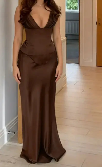 Luolandi Elegant Sheath V-neck Sleeveless Green Satin Long Formal Prom Dress Classy Party Evening Gowns