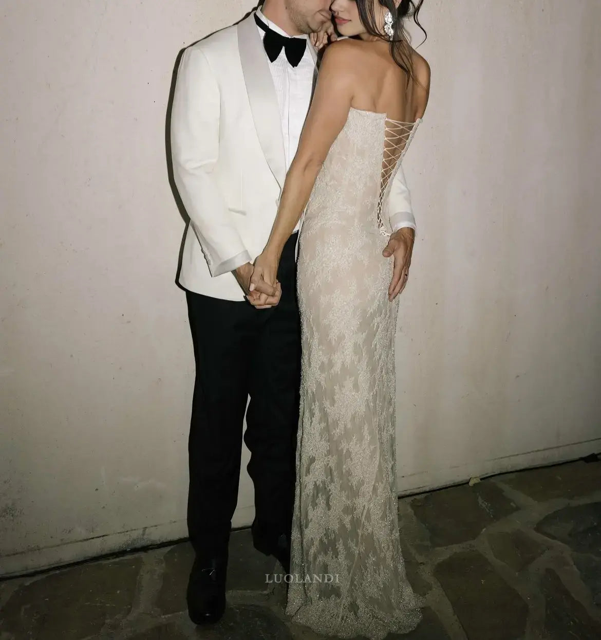 Luolandi Elegant Strapless Long Formal Prom Dress Sleeveless Charming Party Bridal Gown Modern Wedding Dress