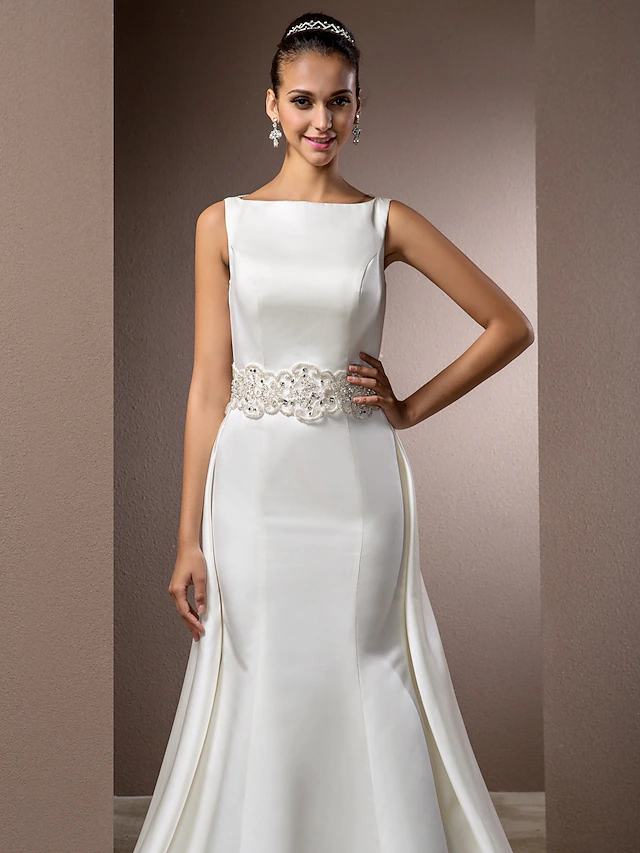 Luolandi Wedding Dresses Bateau Neck Cathedral Train Satin Regular Straps Vintage Inspired