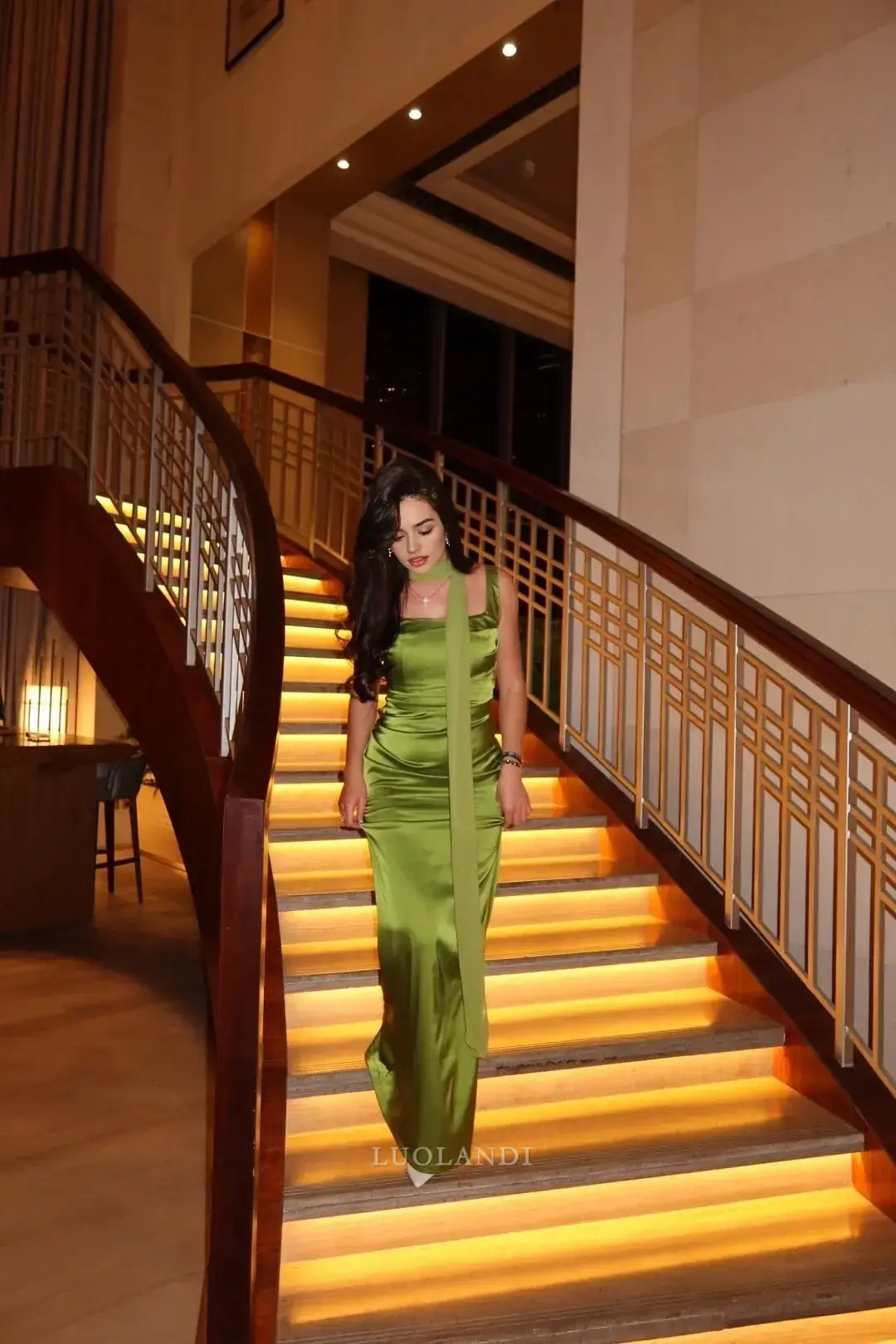 Luolandi Fashion Mermaid Sleeveless Green Satin Long Formal Prom Dress Elegant Wedding Guest Dress Charming Party Evening Gowns