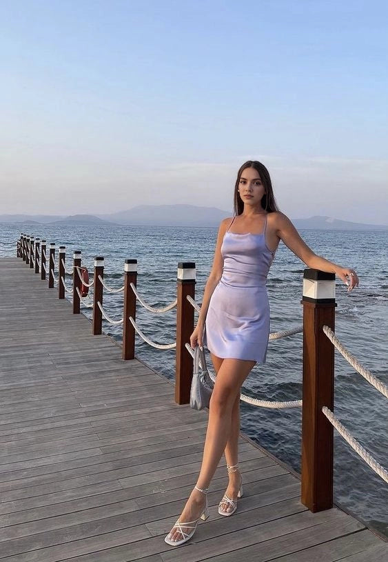 Luolandi Fashion Spaghetti Strap Sheath Sleeveless Purple Satin Short / Mini Homecoming Dress Simple Graduation Party Dress