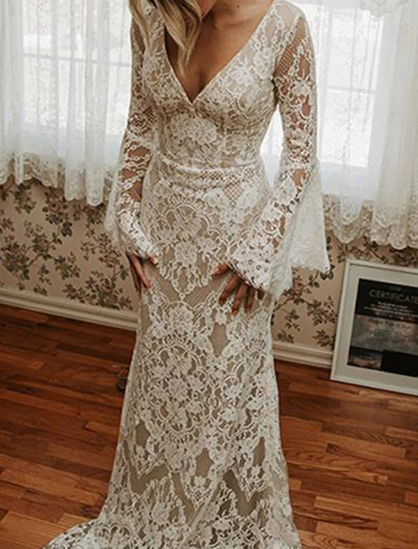 Luolandi Beach Vintage Open Back Boho Wedding Dresses Mermaid / Trumpet V Neck Long Sleeve Court Train Lace Bridal Gowns With Appliques Elegant
