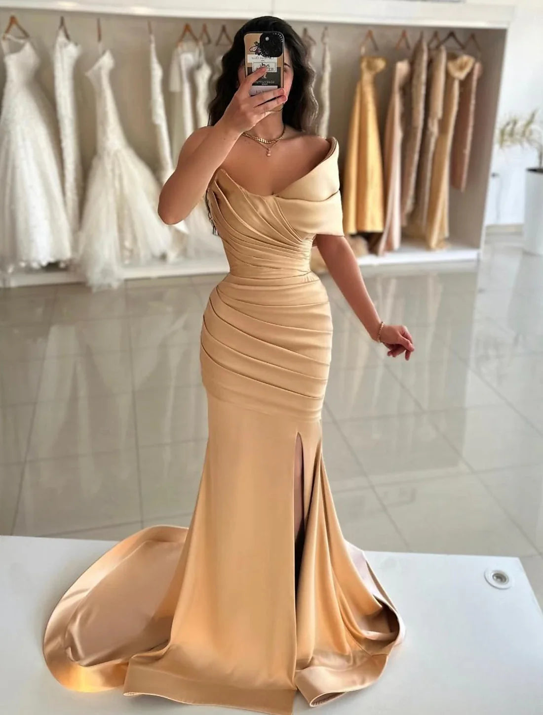 Luolandi Mermaid / Trumpet Prom Dresses Elegant Dress Formal Prom Floor Length Sleeveless Off Shoulder Satin with Ruched Slit Evening Dress