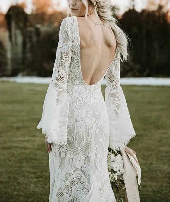 Luolandi Beach Vintage Open Back Boho Wedding Dresses Mermaid / Trumpet V Neck Long Sleeve Court Train Lace Bridal Gowns With Appliques Elegant