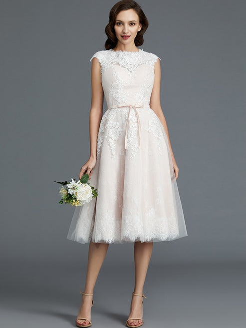 Luolandi A-Line/Princess Sleeveless Bateau Knee-Length Tulle Wedding Dresses Beautiful