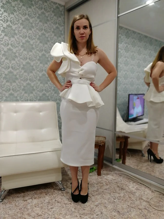 Luolandi Beautiful Back Sexy Party Wear Cocktail Party Dress One Shoulder Sleeveless Tea Length Spandex