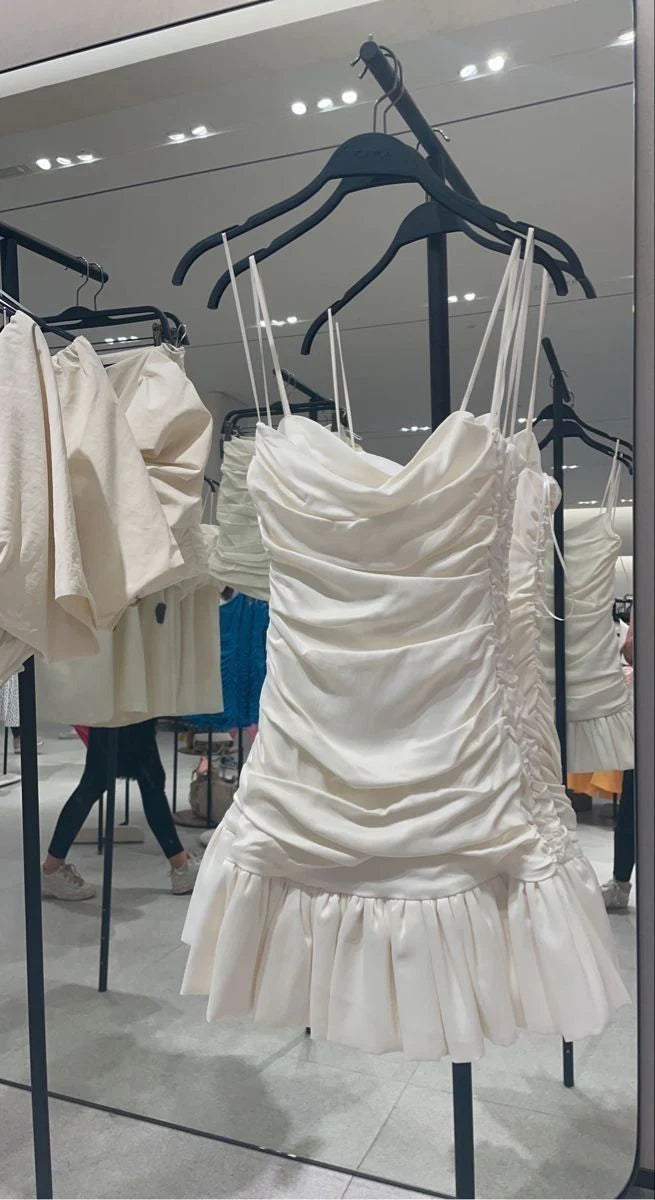 Luolandi Sweetheart Spaghetti Straps Sleeveless Short Prom Dress Simple Homecoming Dress Lovely Graduation Dress Cute Birthday Party Dress