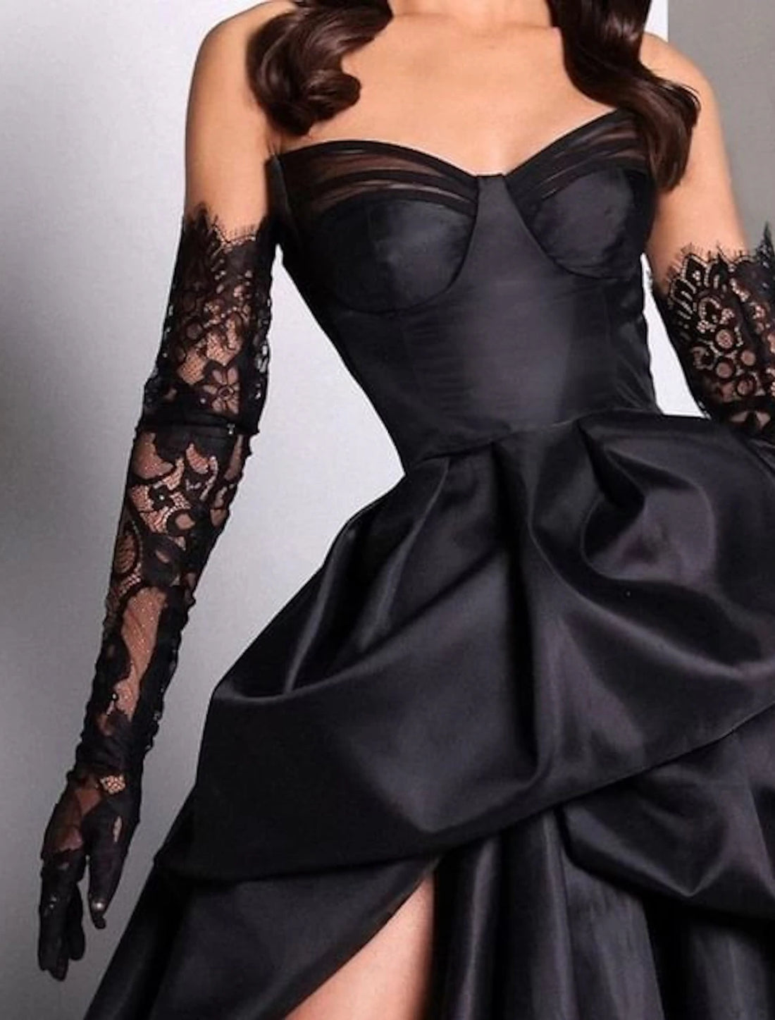 Luolandi A-Line Evening Gown Black Dress Plus Size Dress Carnival Masquerade Court Train Sleeveless Strapless Wednesday Addams Family Satin with Slit Without Gloves