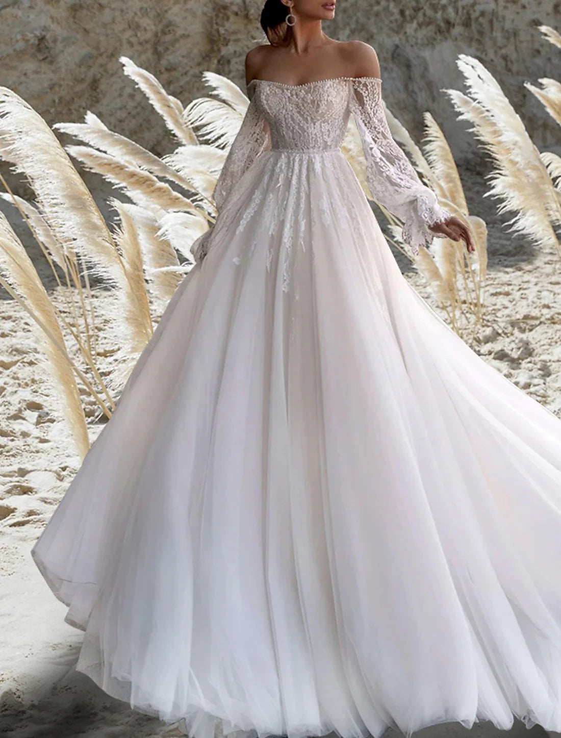 Luolandi Beach Boho Wedding Dresses A-Line Off Shoulder Long Sleeve Court Train Lace Bridal Gowns With Beading Elegant